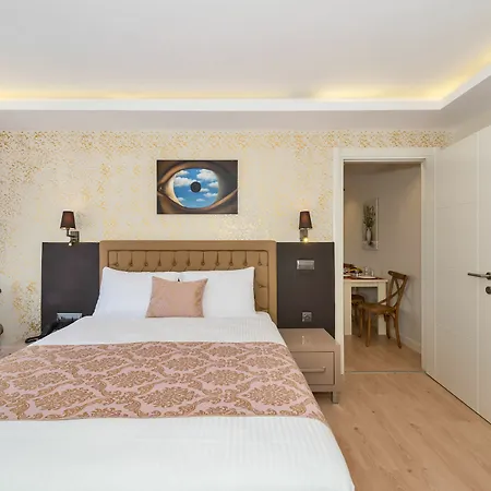 Sunlit 3* Istambul