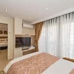 Aparthotel Sunlit 3*