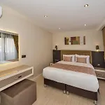 Sunlit Istanbul Istambul